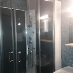 D'hotes L'astazou 住宿加早餐酒店 加瓦尔尼