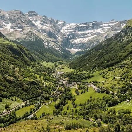D'hôtes L'astazou 3*