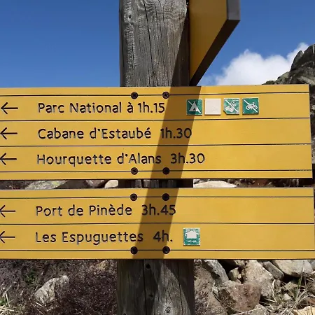 Oda ve Kahvaltı D'hotes L'astazou 3*