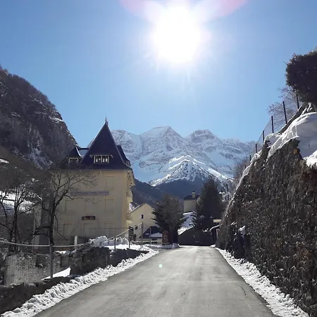 D'hotes L'astazou Oda ve Kahvaltı 3*